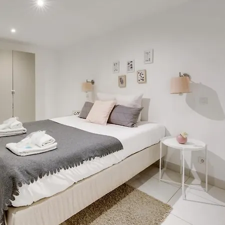 250 Sainte - Superb In *