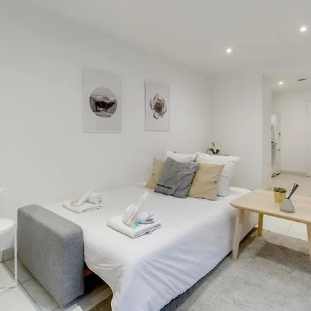 250 Sainte - Superb In